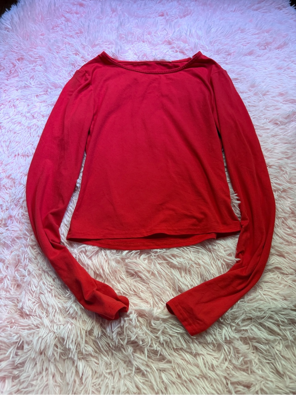 SHEIN Red Long-Sleeve Cropped Top